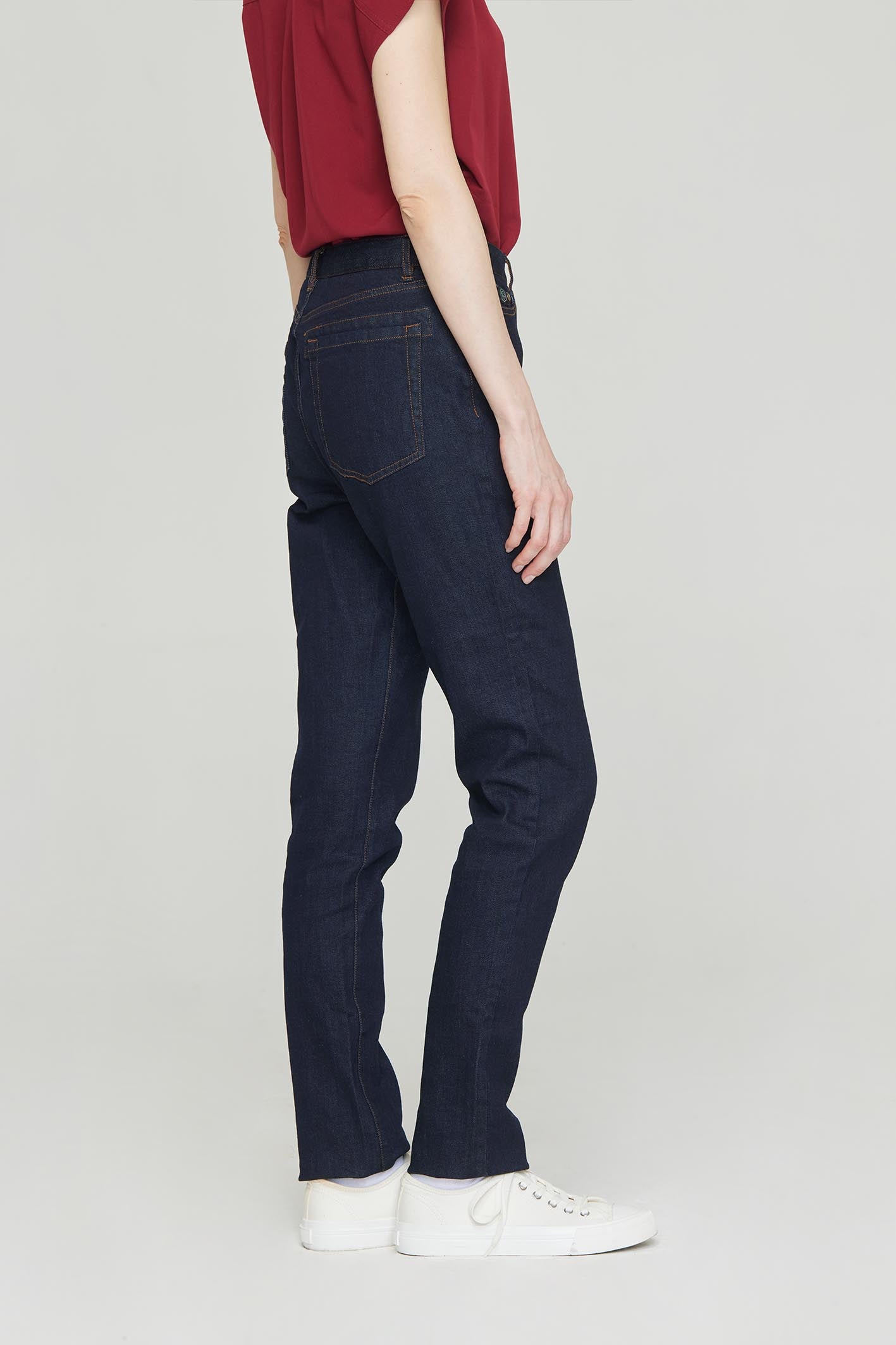 <b> UNI-CHINA</b> Unisex BioNTex™ Jeans